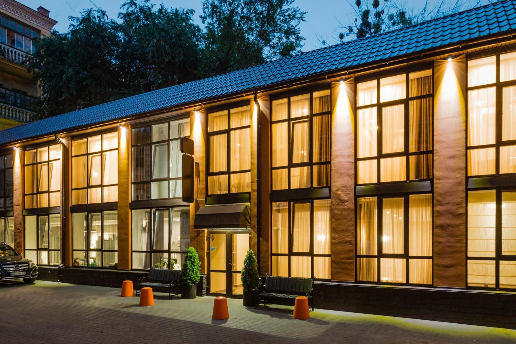 Crystal Hotel เคียฟ ภายนอก รูปภาพ