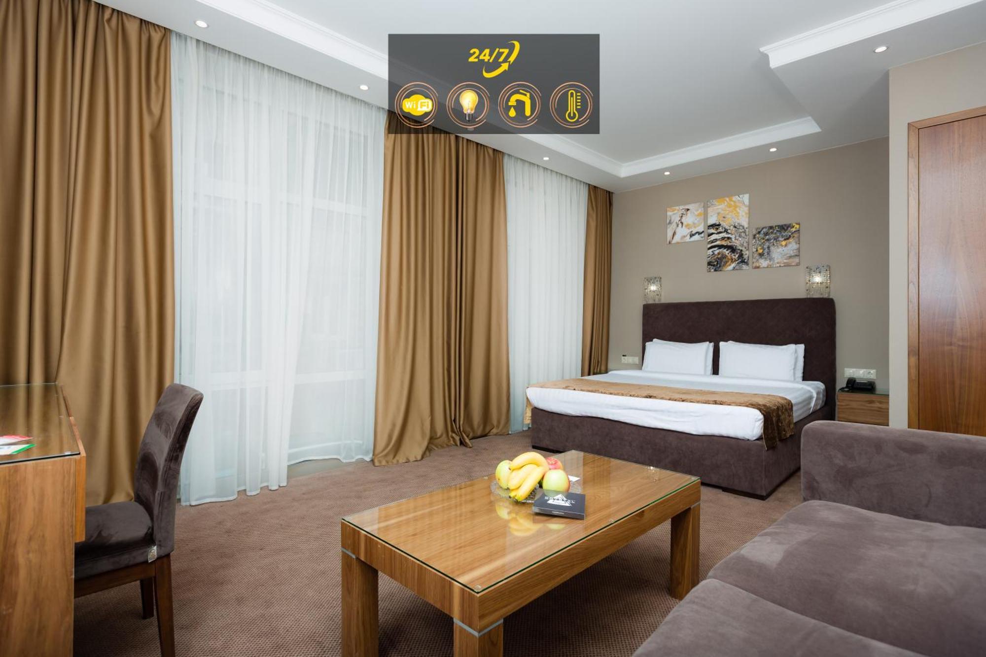 Crystal Hotel เคียฟ ภายนอก รูปภาพ