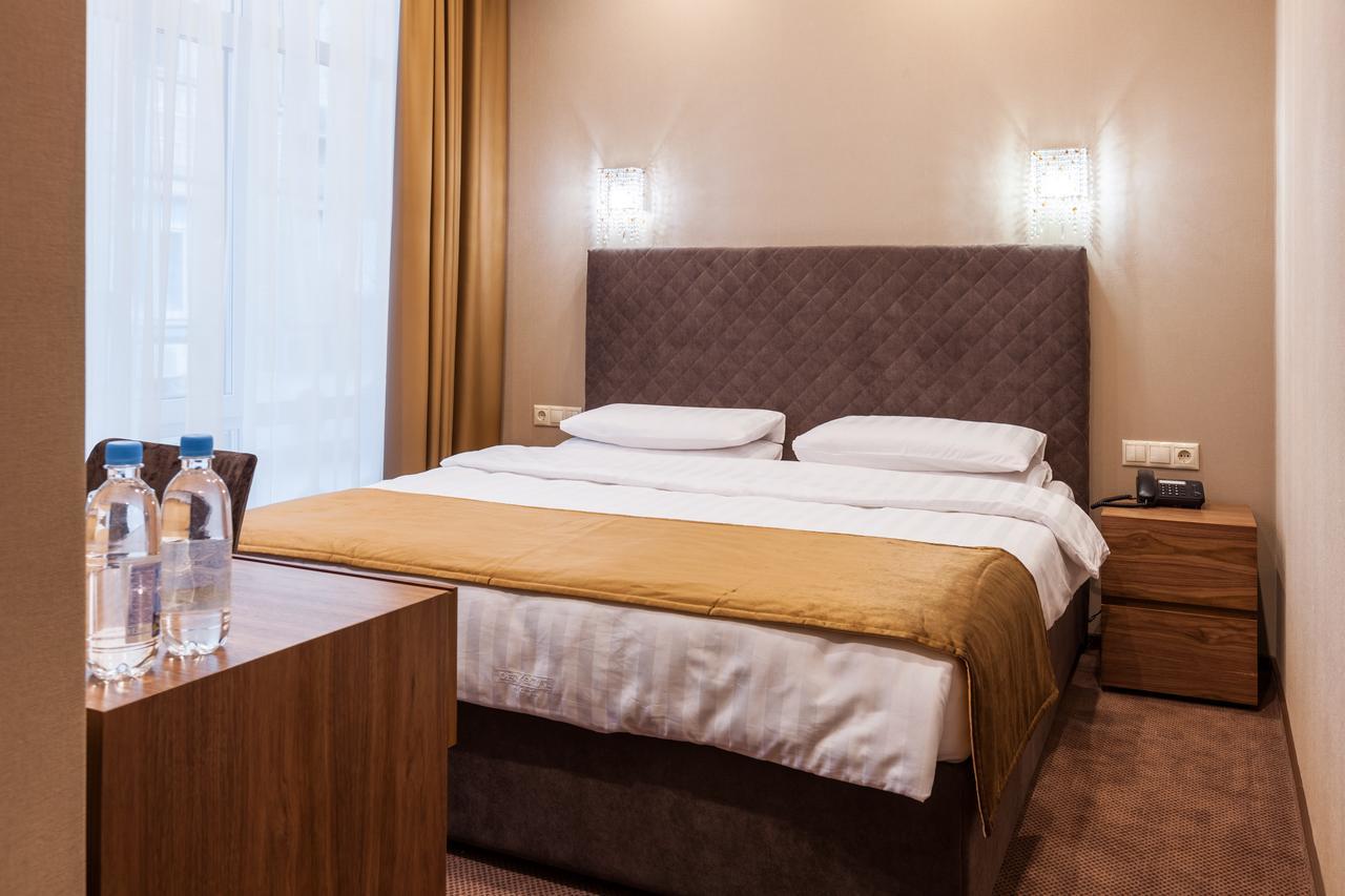 Crystal Hotel เคียฟ ภายนอก รูปภาพ